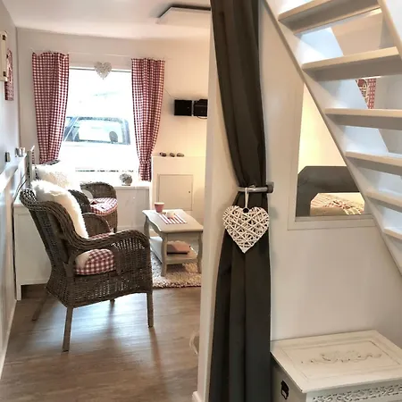 Feriehus Fischers Meerzeit, Kleines Fischerhaus, Kaminofen, Garten Heiligenhafen