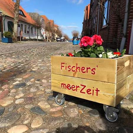 Fischers Meerzeit, Kleines Fischerhaus, Kaminofen, Garten Heiligenhafen